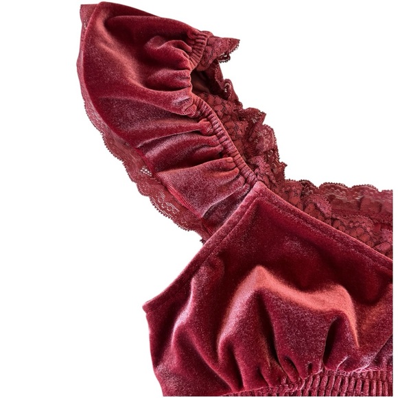 Forever 21 Burgundy Velvet Lace Crop Top | Romantic Parisian Coquette - Picture 5 of 8